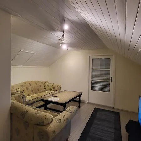 Apt. 301 - Whale Safari Lejlighed