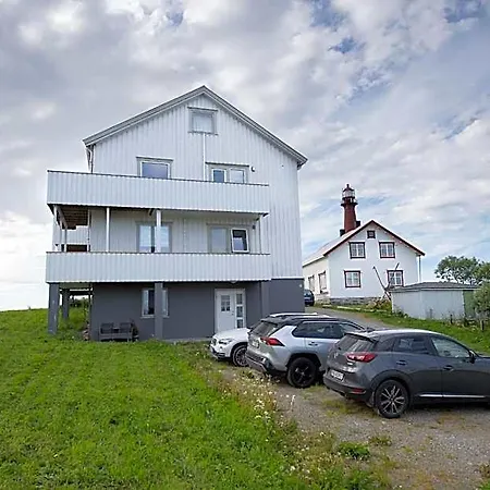 Apt. 301 - Whale Safari Apartman
